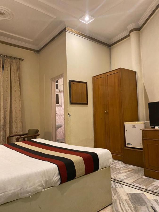 Lavi Hotel Hari Darshan - 10 Meter From Golden Temple أمريتسار المظهر الخارجي الصورة